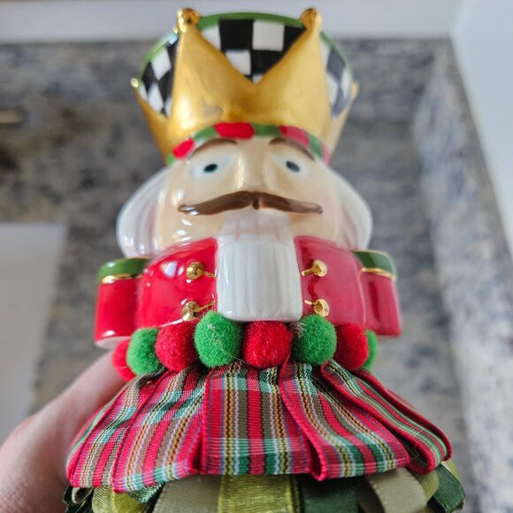 MACKENZIE CHILDS CHRISTMAS COURTLY CHECK TARTAN NUTCRACKER DECORATIVE TASSEL - Picture 9 of 9